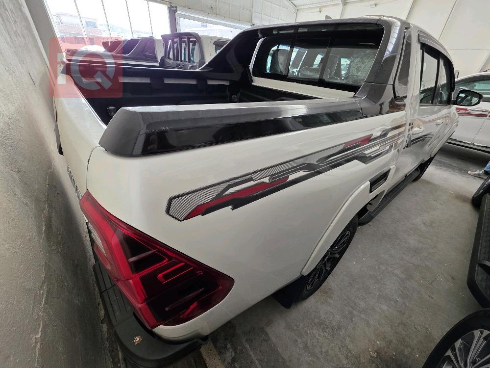 تويوتا هايلوكس